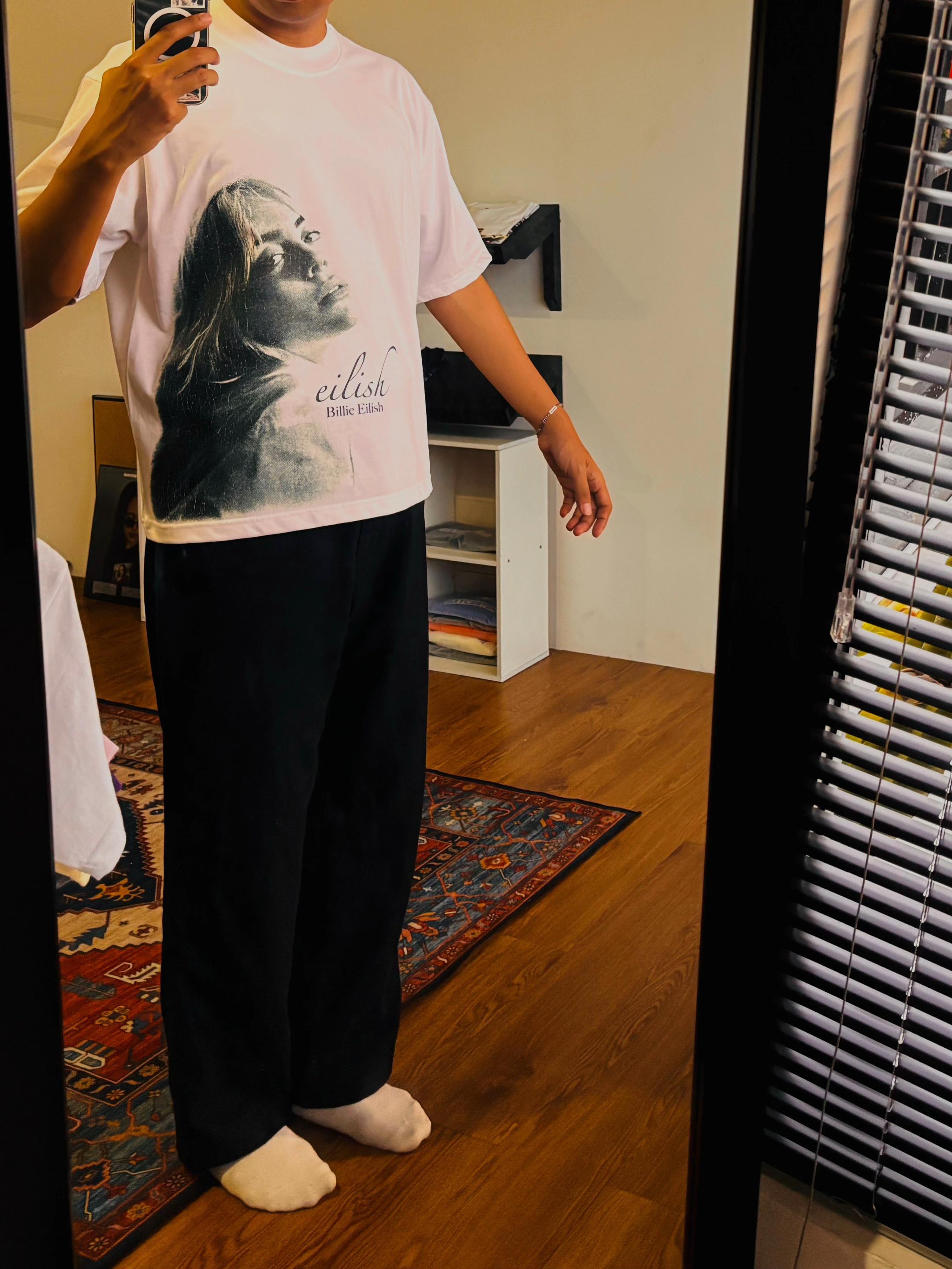 "Billie Eilish Face" t-shirt