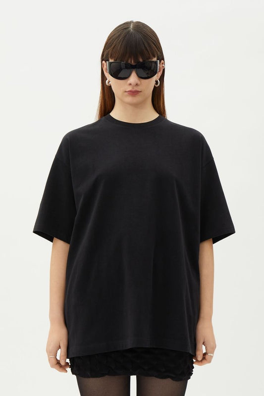 "Premium Oversized Basic Black" (long-sleeve) t-shirt