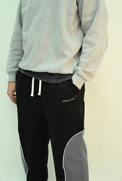 "Premium Baggy Uncuffed Sweatpants" black