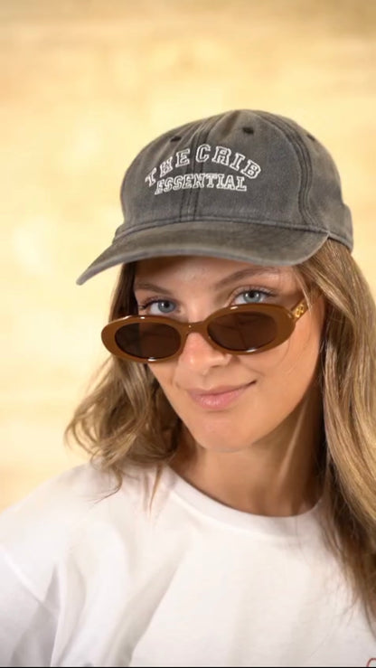 "Essential" Black cap acid washed