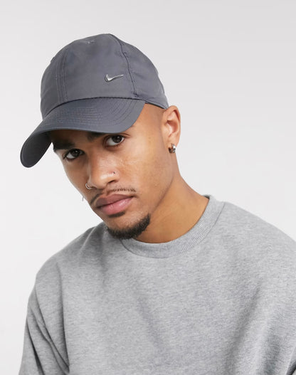 "Metal Swoosh Grey" Cap